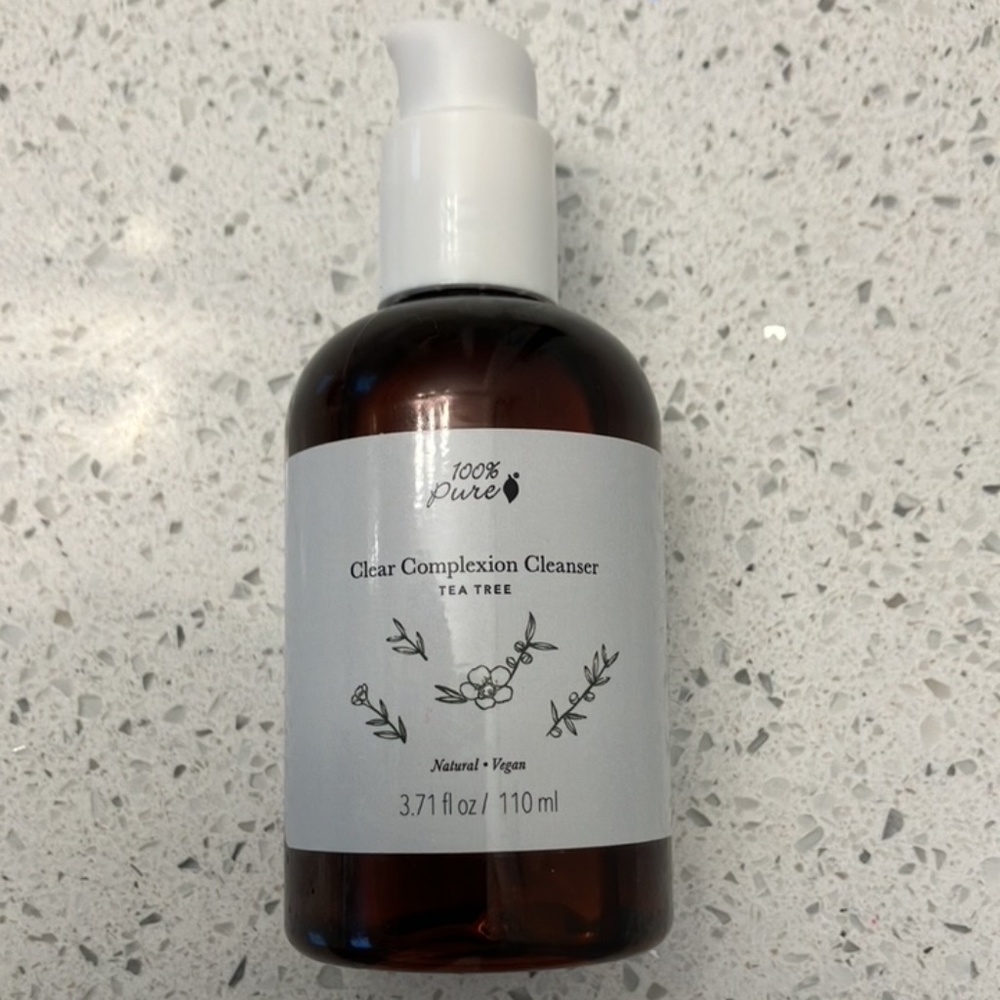 100% Pure Clear Complexion Cleanser Tea Tree